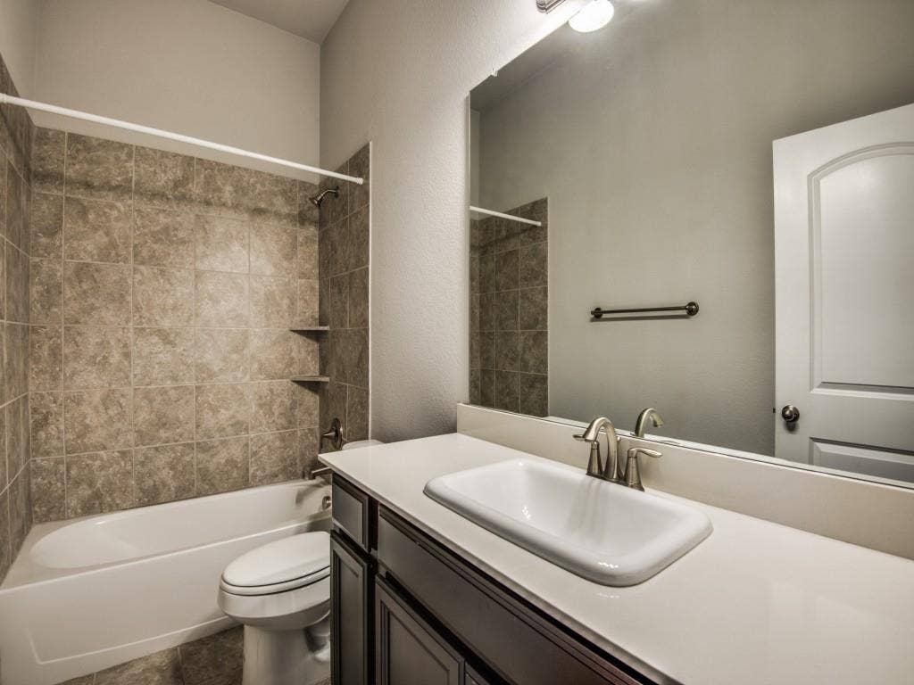 812 Llano Falls Drive, McKinney, TX 75071 812 Llano Falls Drive, McKinney, TX 75071