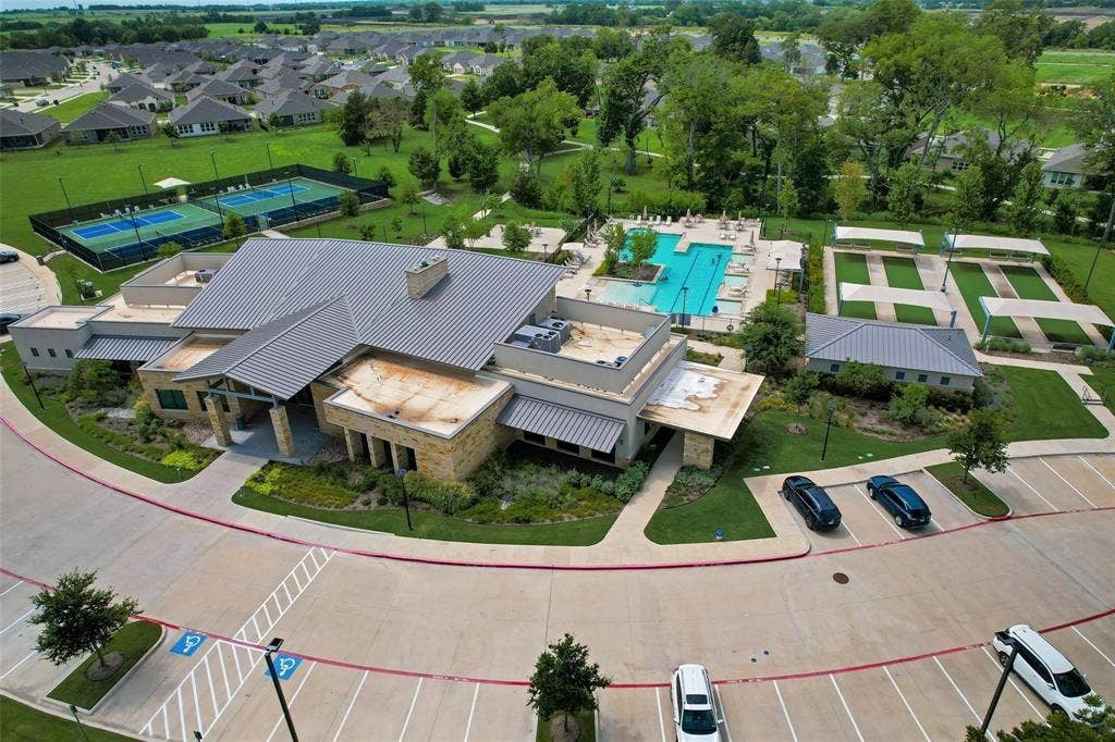 812 Llano Falls Drive, McKinney, TX 75071 812 Llano Falls Drive, McKinney, TX 75071