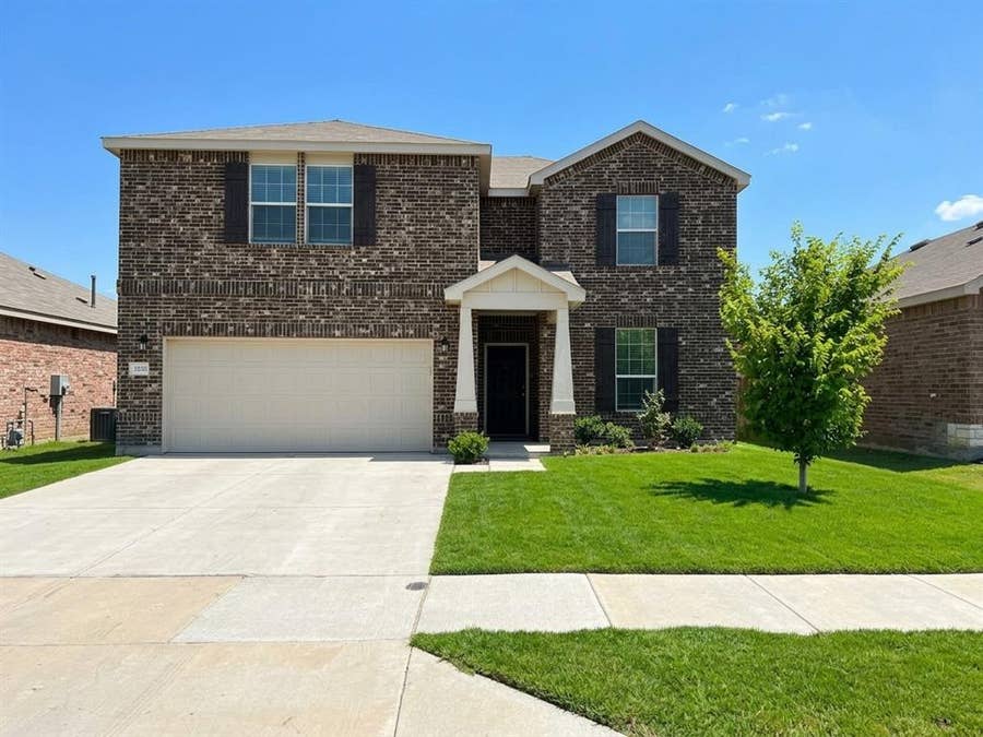 Property photo for 1216 Timberhurst Trail, Fort Worth, TX