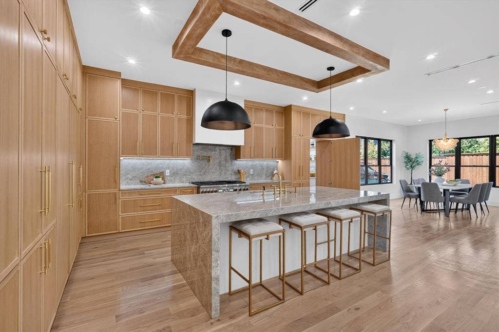 6429 Royal Lane, Dallas, TX 75230 6429 Royal Lane, Dallas, TX 75230