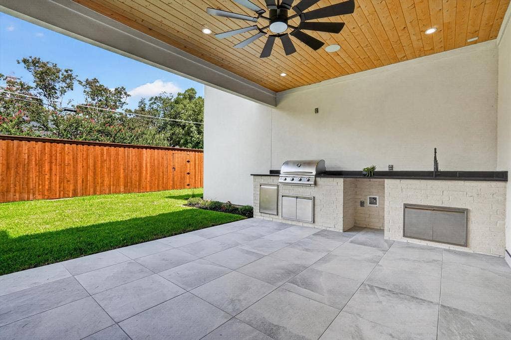 6429 Royal Lane, Dallas, TX 75230 Covered Patio