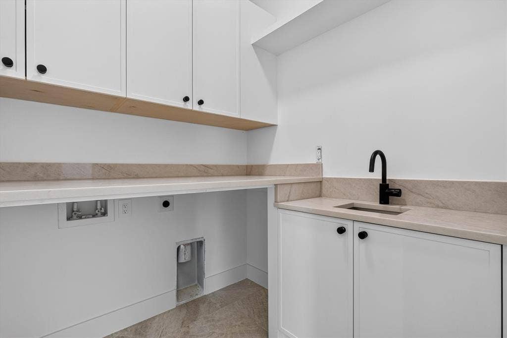 6429 Royal Lane, Dallas, TX 75230 Second Floor Laundry Room