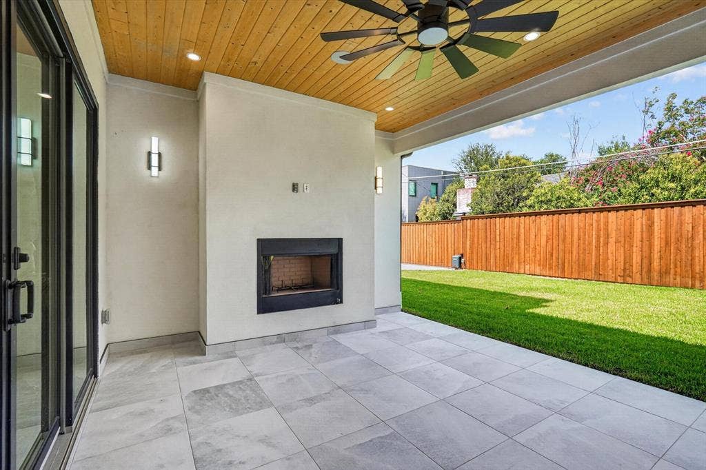 6429 Royal Lane, Dallas, TX 75230 Covered Patio