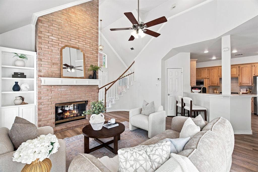 8716 Falls Road, Irving, TX 75063 8716 Falls Road, Irving, TX 75063