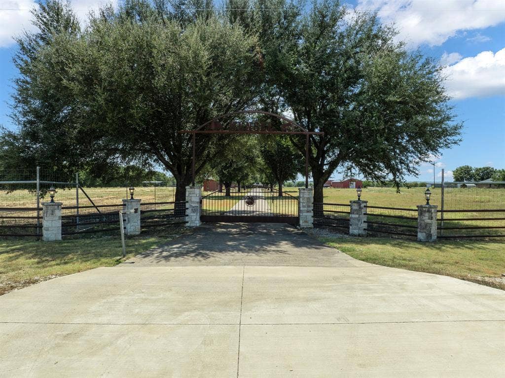 5112 Old Caufield Ranch Road, McGregor, TX 76657 5112 Old Caufield Ranch Road, McGregor, TX 76657
