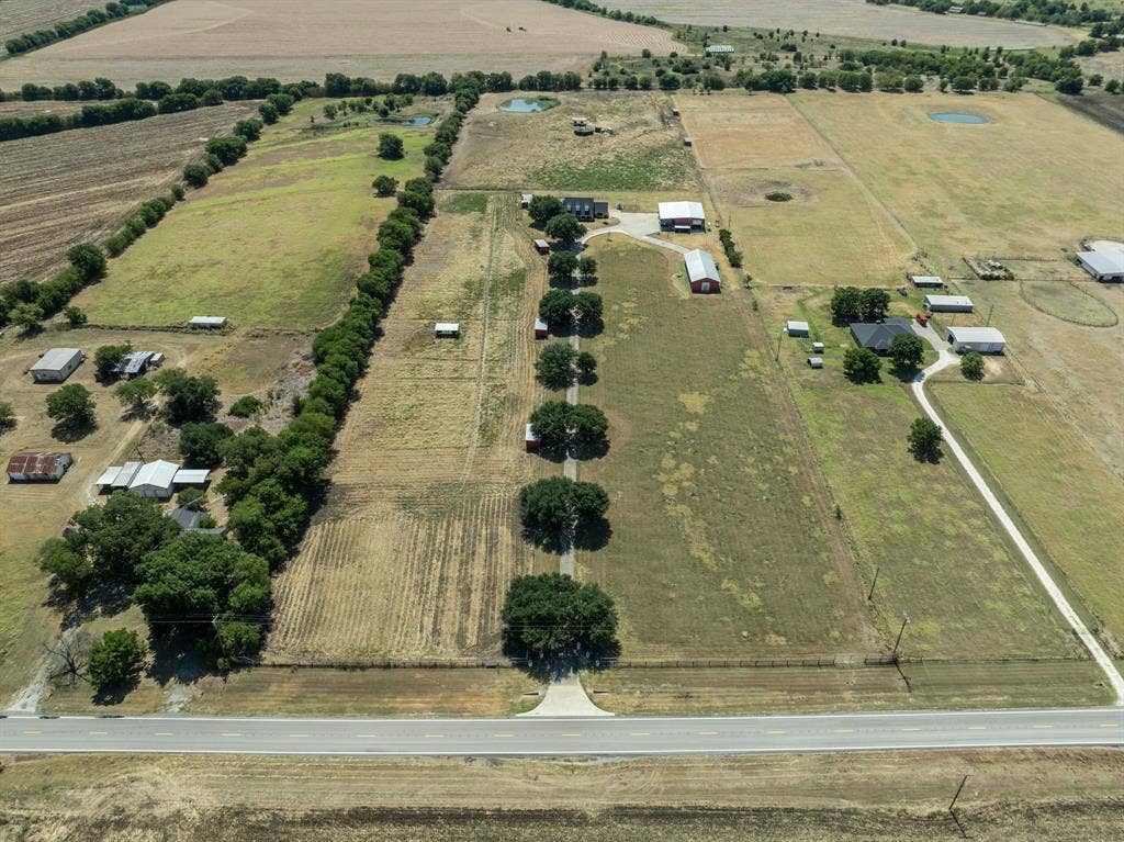 5112 Old Caufield Ranch Road, McGregor, TX 76657 5112 Old Caufield Ranch Road, McGregor, TX 76657