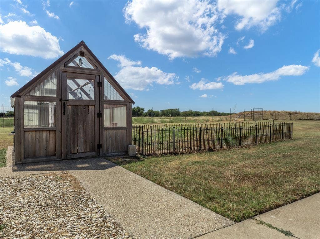 5112 Old Caufield Ranch Road, McGregor, TX 76657 5112 Old Caufield Ranch Road, McGregor, TX 76657