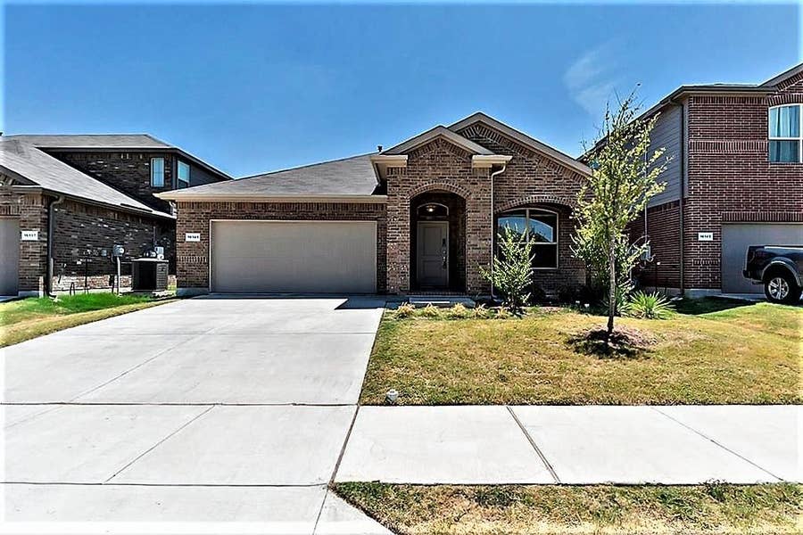 Property photo for 16141 Bronte Lane, Fort Worth, TX