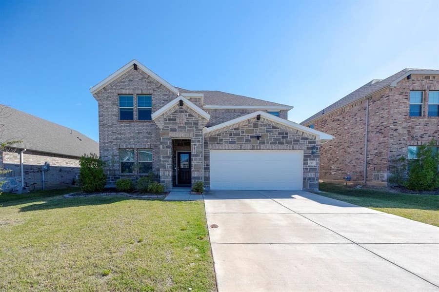 Property photo for 495 Fox Ridge Drive, Princeton, TX