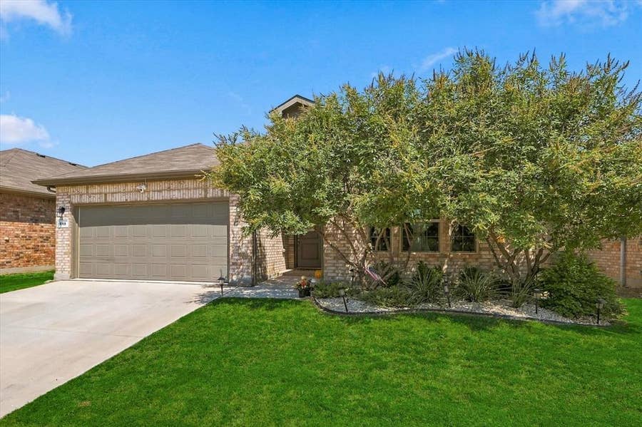 Property photo for 849 Finchley Drive, Fort Worth, TX