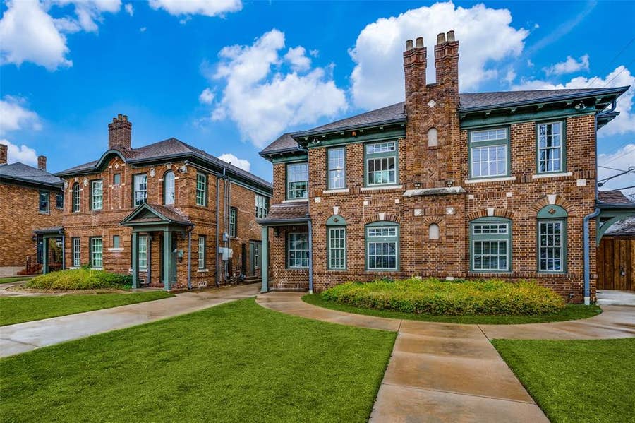 Property photo for 4106 Swiss Avenue, Dallas, TX