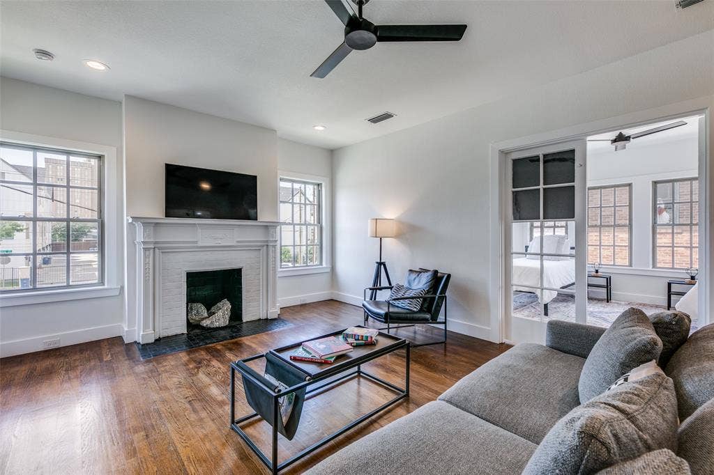 4106 Swiss Avenue, Dallas, TX 75204 4106 Swiss Avenue, Dallas, TX 75204