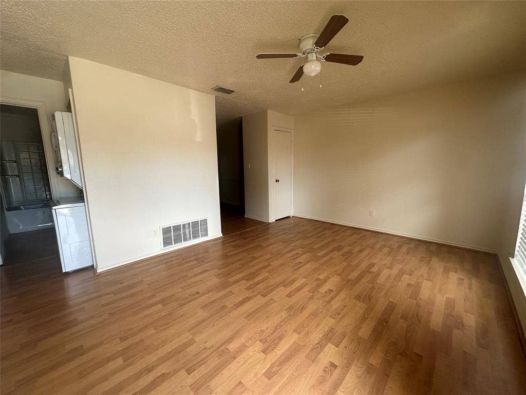 1408 15th Place, #2, Plano, TX 75074 1408 15th Place, #2, Plano, TX 75074