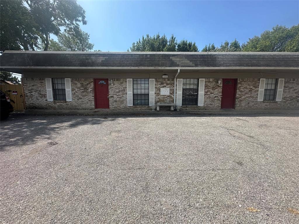 1408 15th Place, #2, Plano, TX 75074 1408 15th Place, #2, Plano, TX 75074