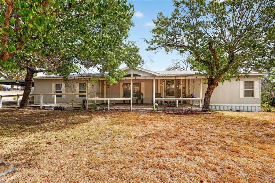 Property photo for 460 Valley View Drive, Azle, TX