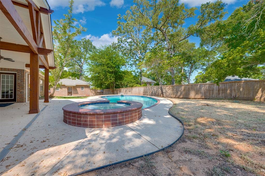 16502 Caddo Trail, Bullard, TX 75757 16502 Caddo Trail, Bullard, TX 75757