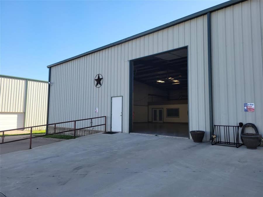 Property photo for 578 Aviator Drive, Fort Worth, TX