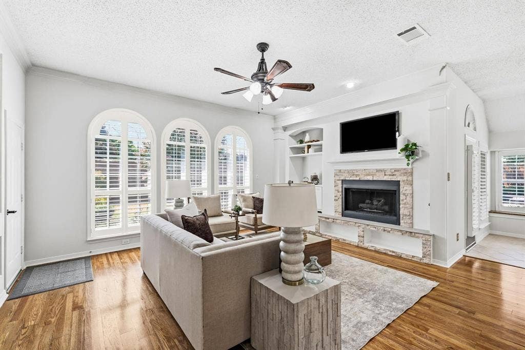 287 Tealwood Drive, Coppell, TX 75019 Beautiful Hardwood Floors