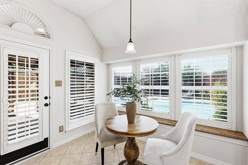 287 Tealwood Drive, Coppell, TX 75019 Cozy Spot to Dine