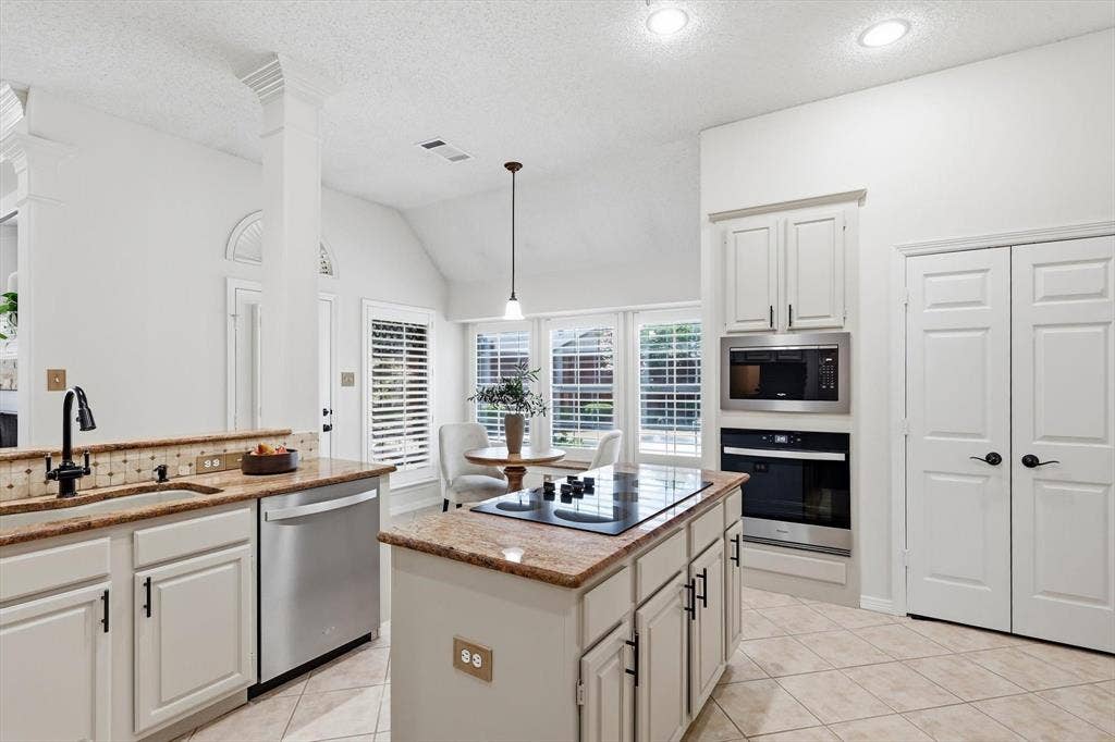 287 Tealwood Drive, Coppell, TX 75019 Appliances are New
