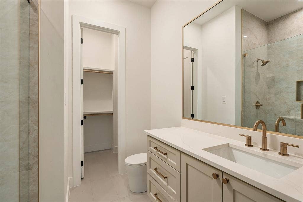 3813 Durango Drive, Dallas, TX 75220