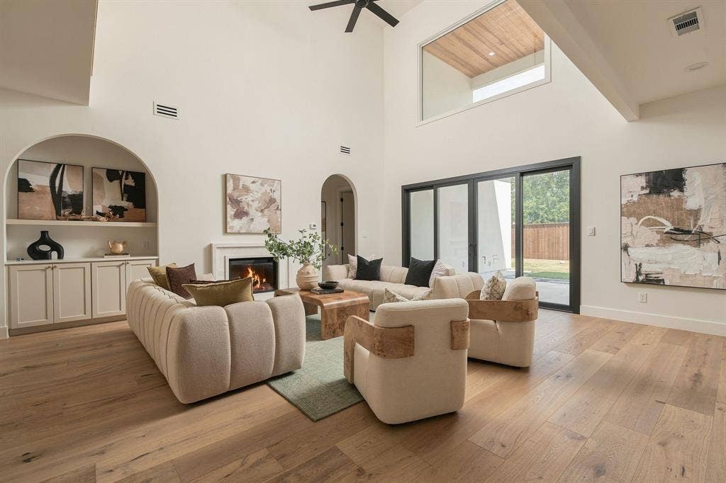 3813 Durango Drive, Dallas, TX 75220