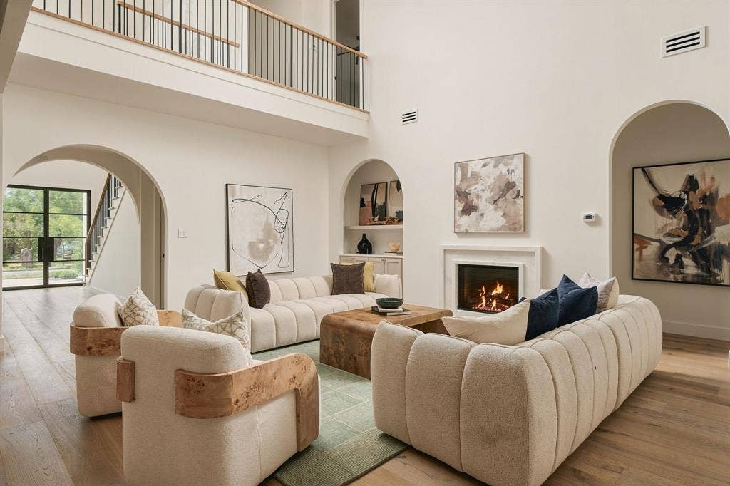 3813 Durango Drive, Dallas, TX 75220