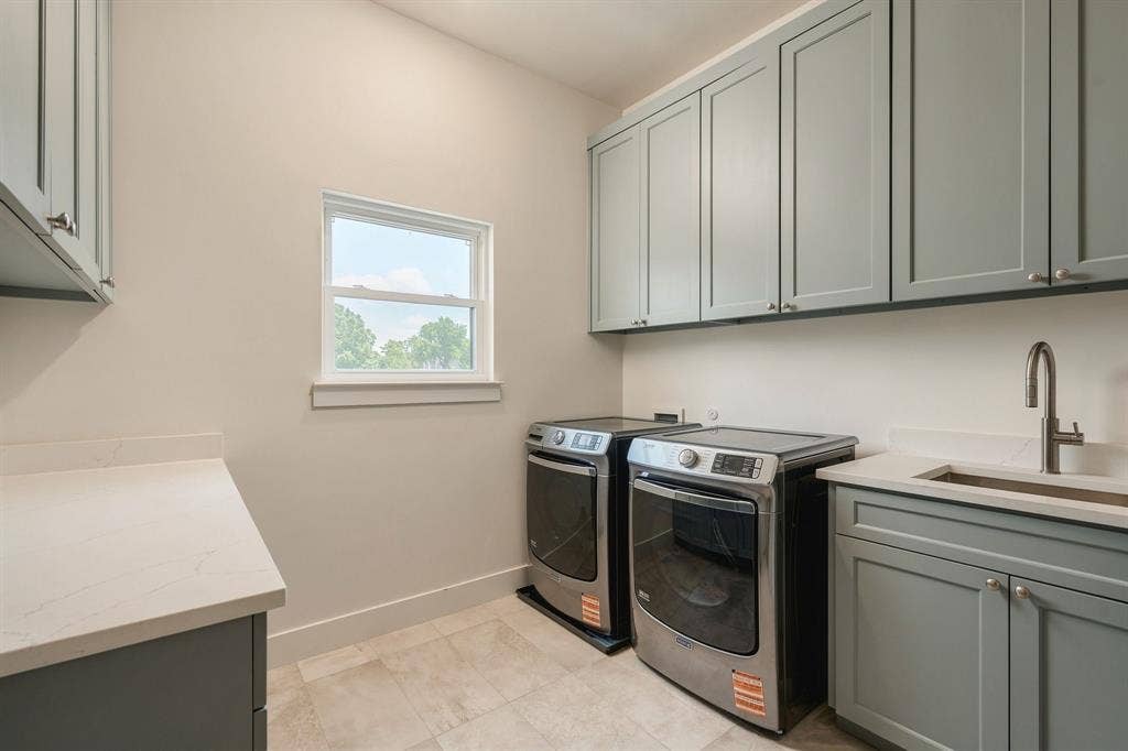 3813 Durango Drive, Dallas, TX 75220