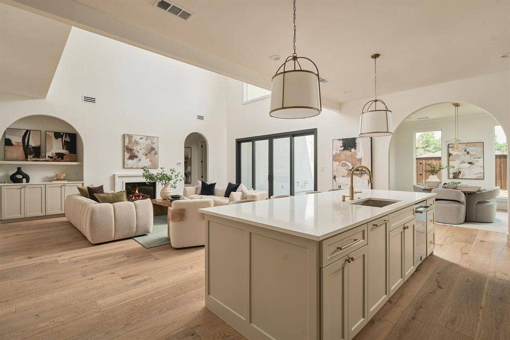 3813 Durango Drive, Dallas, TX 75220