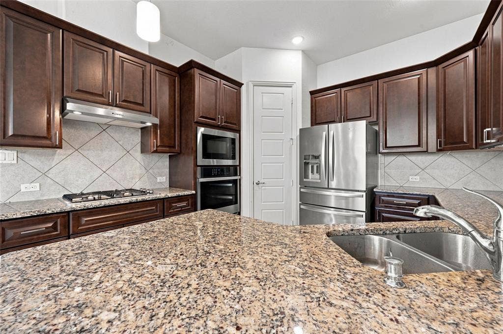 630 Patriot Lane, Irving, TX 75060 630 Patriot Lane, Irving, TX 75060