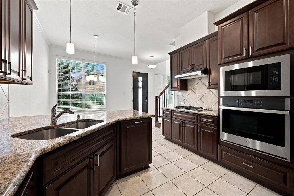 630 Patriot Lane, Irving, TX 75060 630 Patriot Lane, Irving, TX 75060