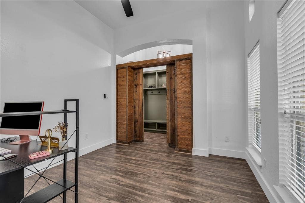 10804 Aurora Drive, Waco, TX 76708 10804 Aurora Drive, Waco, TX 76708