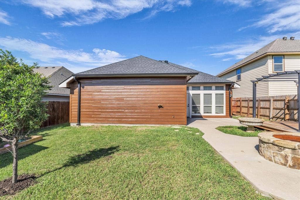 10804 Aurora Drive, Waco, TX 76708 10804 Aurora Drive, Waco, TX 76708