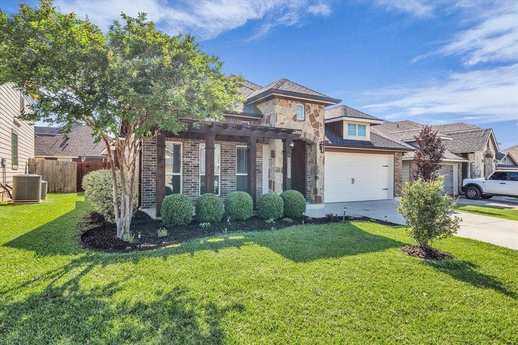 10804 Aurora Drive, Waco, TX 76708 10804 Aurora Drive, Waco, TX 76708