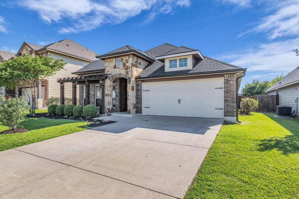 10804 Aurora Drive, Waco, TX 76708 10804 Aurora Drive, Waco, TX 76708