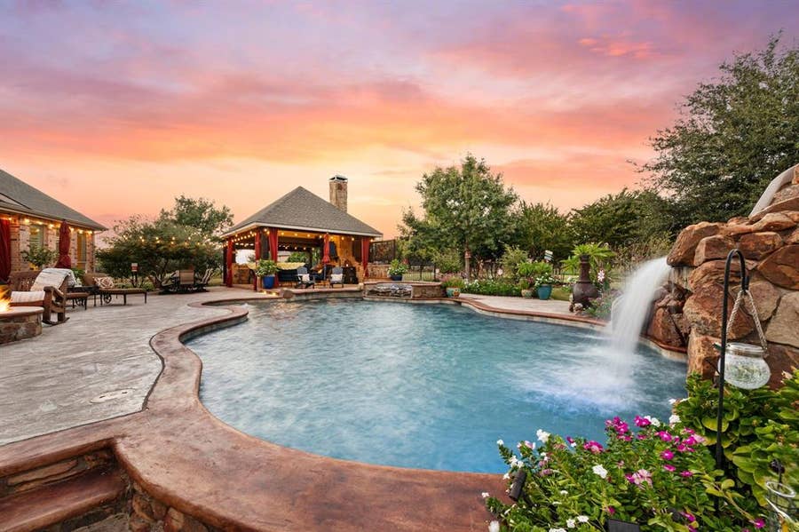 Property photo for 2890 Forest Hill Drive, Cross Roads, TX