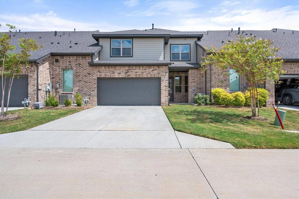 7119 Buchanan Drive, Grand Prairie, TX 75054