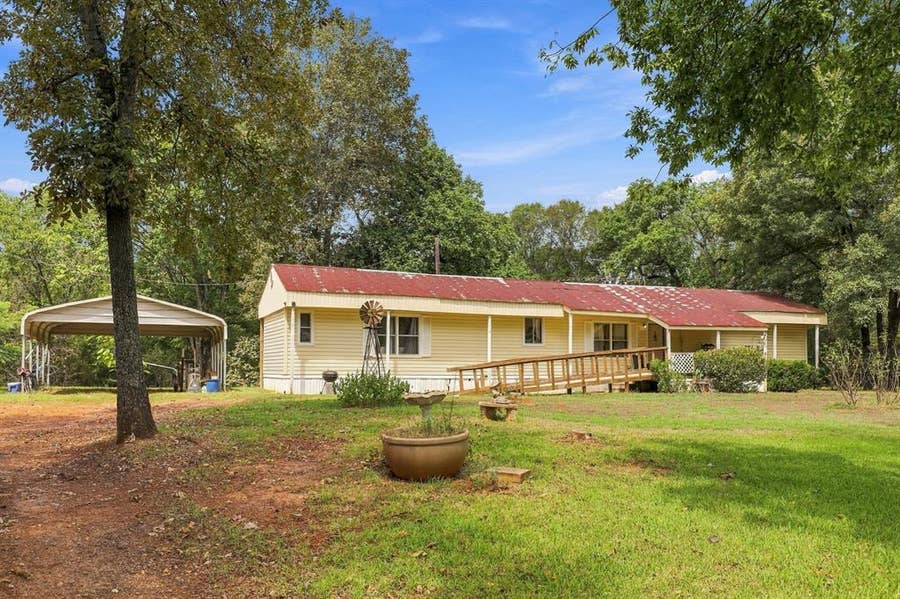 Property photo for 530 An County Rd 154, Palestine, TX