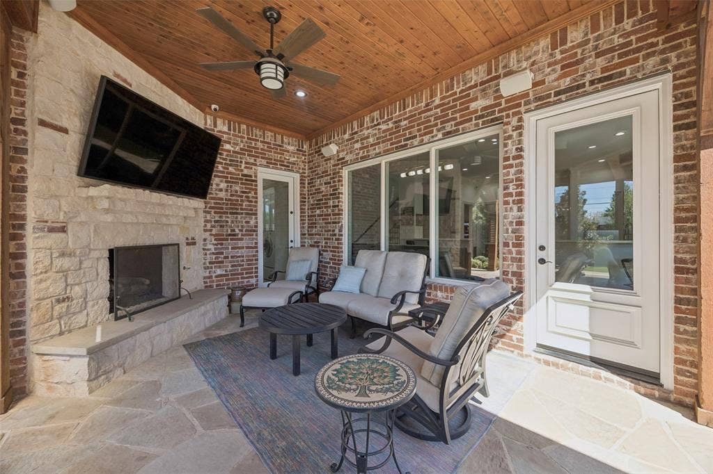 6130 Lavendale Avenue, Dallas, TX 75230 6130 Lavendale Avenue, Dallas, TX 75230