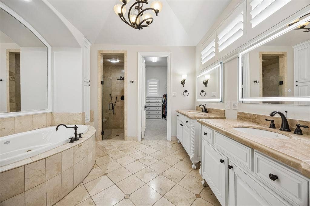 6130 Lavendale Avenue, Dallas, TX 75230 6130 Lavendale Avenue, Dallas, TX 75230