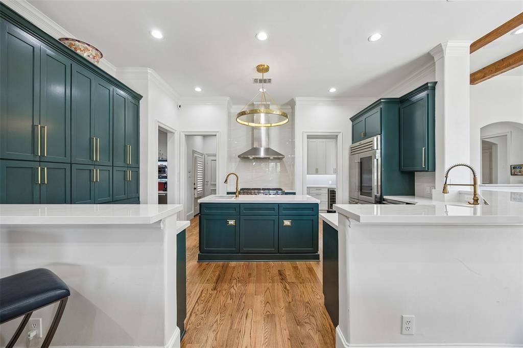 6130 Lavendale Avenue, Dallas, TX 75230 6130 Lavendale Avenue, Dallas, TX 75230