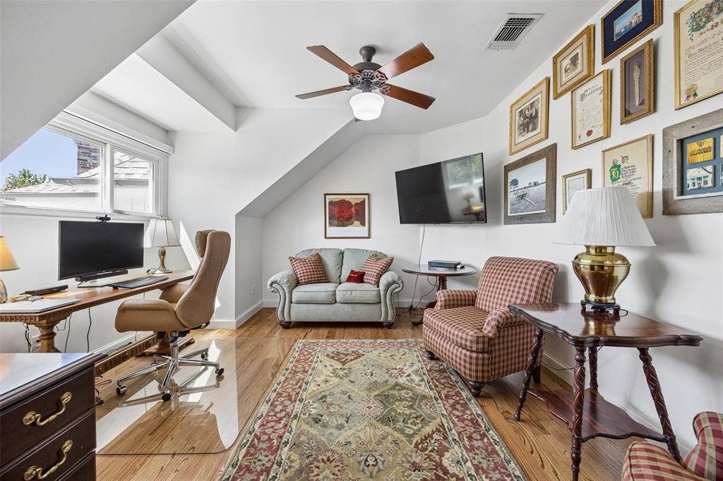 6130 Lavendale Avenue, Dallas, TX 75230 6130 Lavendale Avenue, Dallas, TX 75230