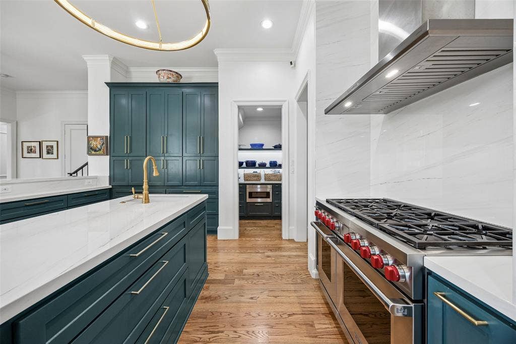 6130 Lavendale Avenue, Dallas, TX 75230 6130 Lavendale Avenue, Dallas, TX 75230