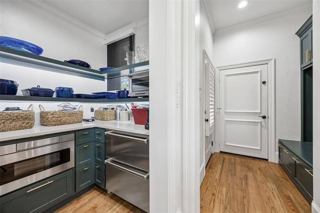 6130 Lavendale Avenue, Dallas, TX 75230 6130 Lavendale Avenue, Dallas, TX 75230