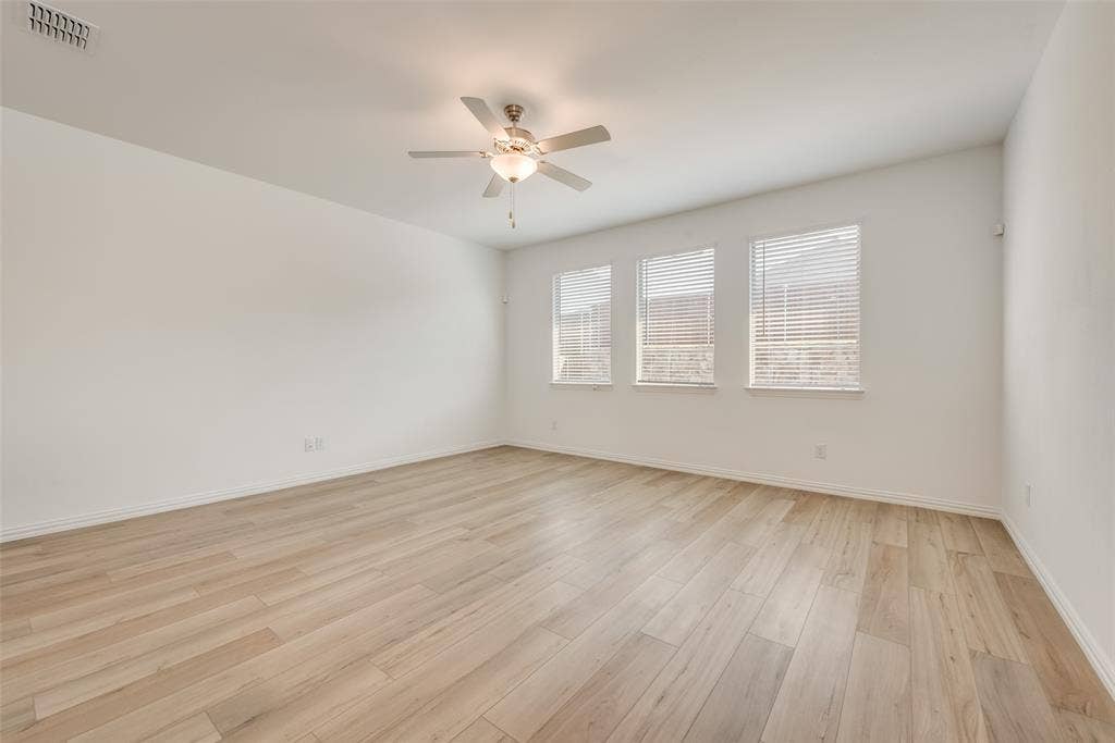 3009 Sovereignty Drive, Denton, TX 76207 3009 Sovereignty Drive, Denton, TX 76207