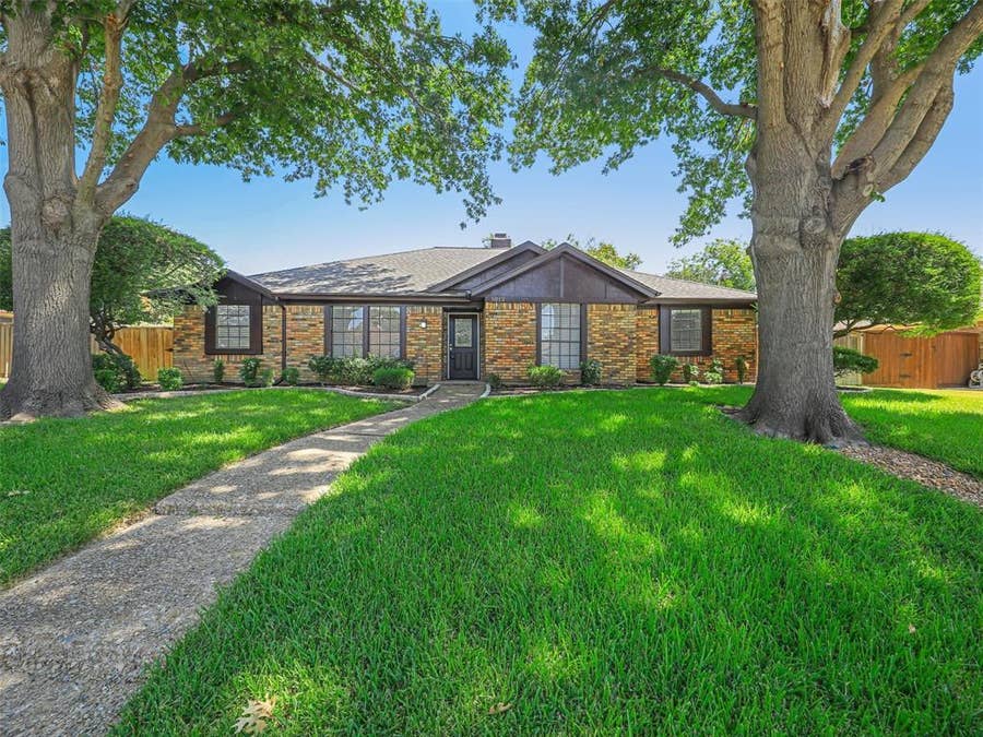 Property photo for 5012 Andover Drive, Plano, TX