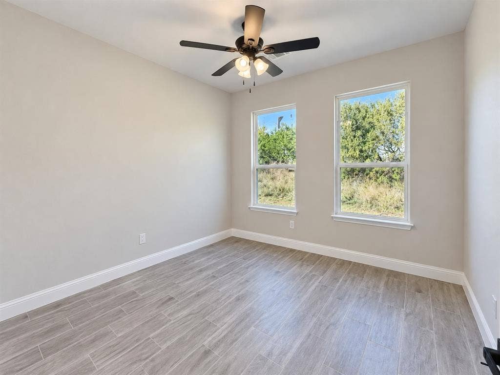 5206 Stoneridge Drive, Granbury, TX 76048 5206 Stoneridge Drive, Granbury, TX 76048