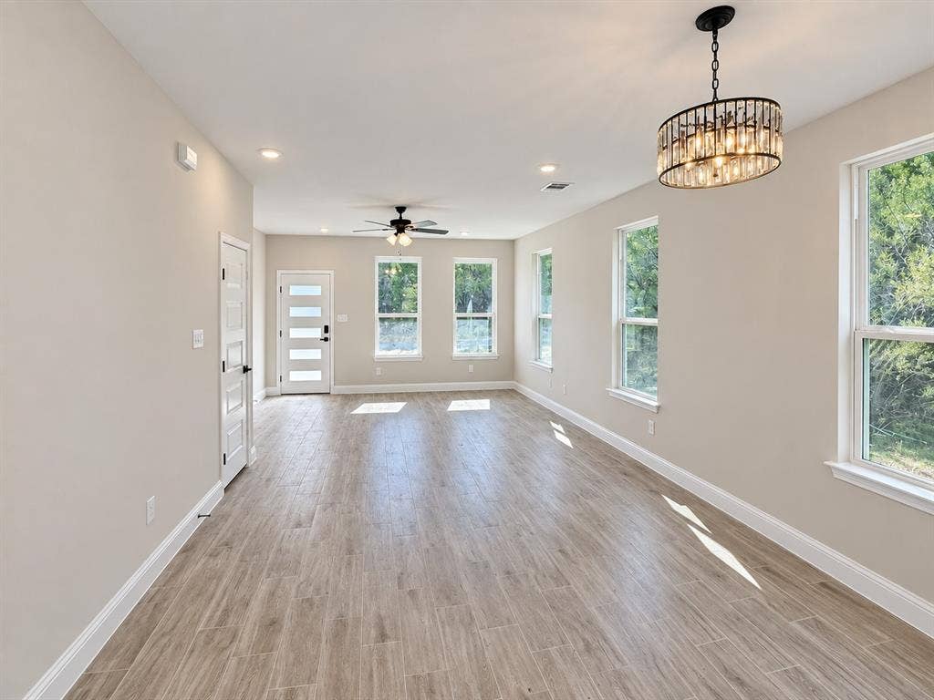 5206 Stoneridge Drive, Granbury, TX 76048 5206 Stoneridge Drive, Granbury, TX 76048