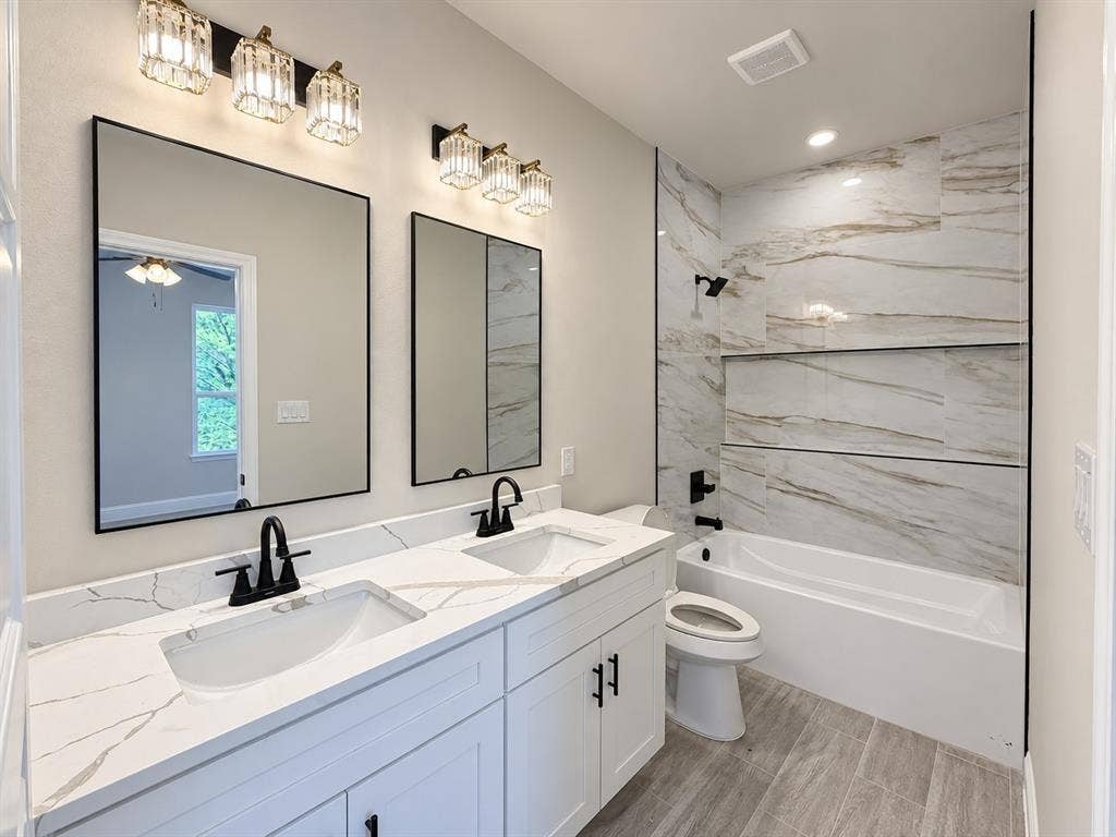 5206 Stoneridge Drive, Granbury, TX 76048 5206 Stoneridge Drive, Granbury, TX 76048