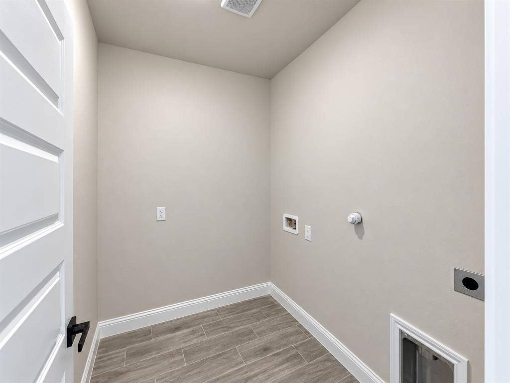 5206 Stoneridge Drive, Granbury, TX 76048 5206 Stoneridge Drive, Granbury, TX 76048